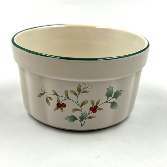 Pfaltzgraff Vintage Small Ramekin Souffle` Soup Dish Bowl Winterberry Pattern - Picture 3 of 9